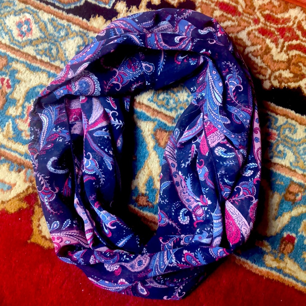 Infinity scarf